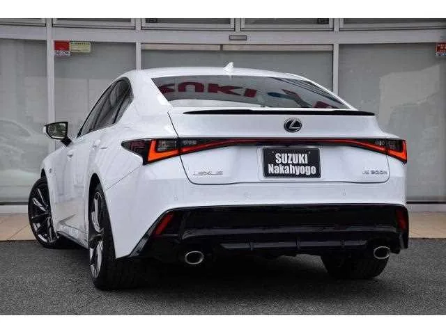 Lexus IS 2022 — миниатюра 2