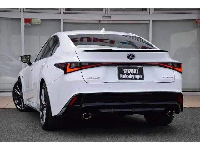 Lexus IS 2022 — миниатюра 4