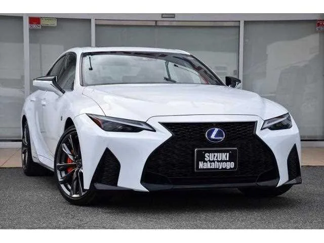 Lexus IS 2022 — фото 1, купить с доставкой в Москву