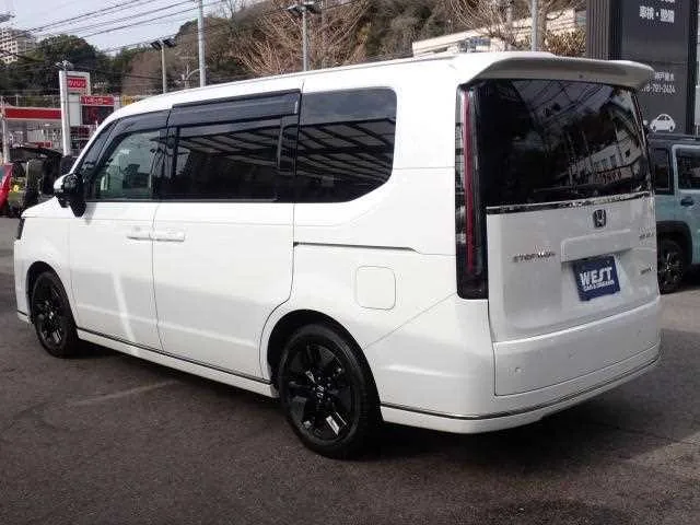 Honda Step WGN 2023 — миниатюра 2