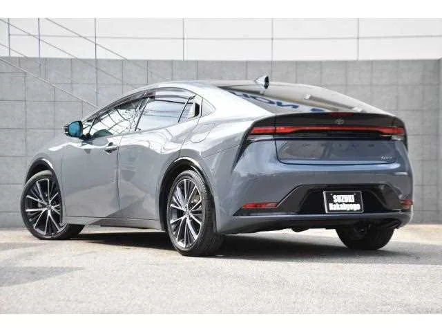 Toyota Prius 2023 — миниатюра 3