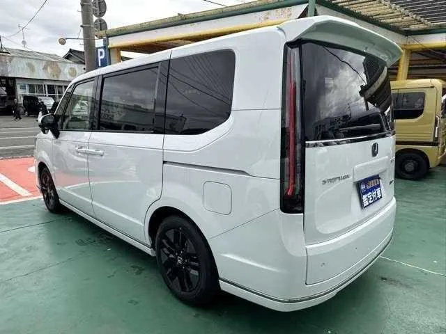 Honda Step WGN 2025 — миниатюра 2
