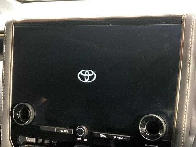 Toyota Alphard Hybrid 2023 — миниатюра 3