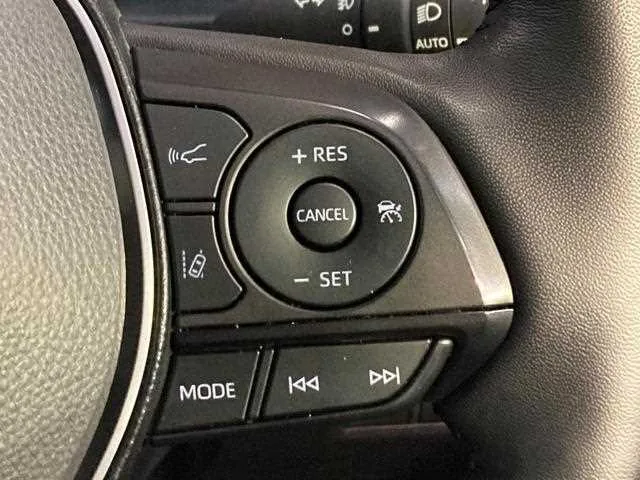 Toyota RAV4 2025 — миниатюра 5