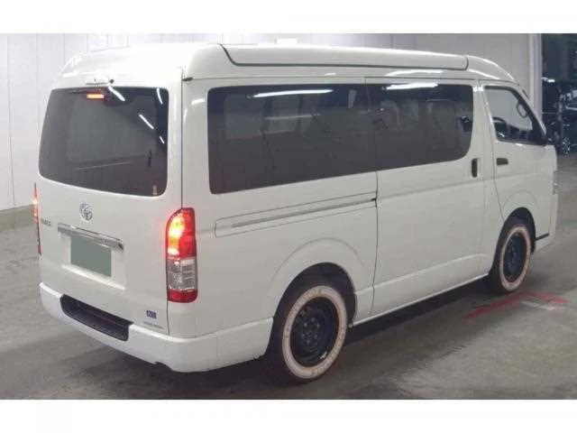 Toyota Hiace Van 2023 — миниатюра 5
