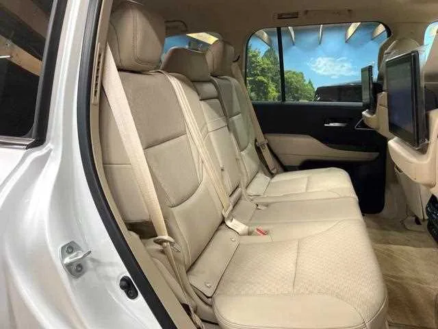 Toyota Land Cruiser 2023 — миниатюра 4
