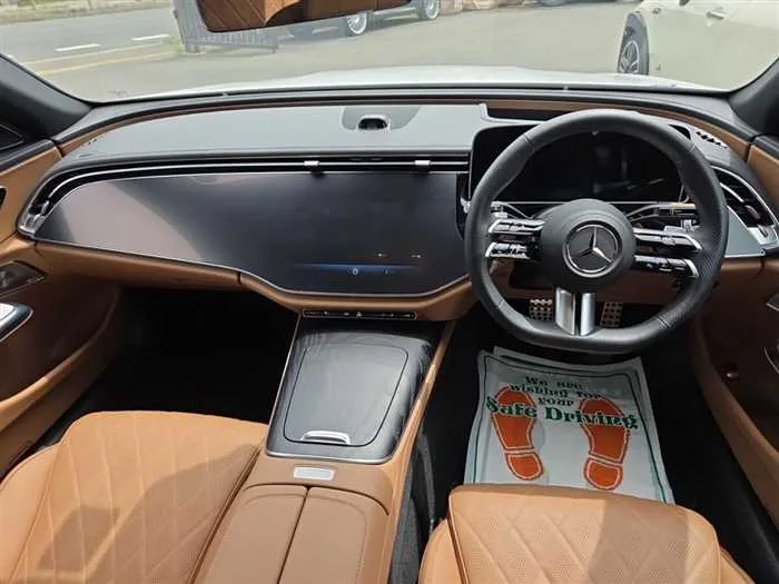 Mercedes-Benz E-Class E220D 2024 — миниатюра 4