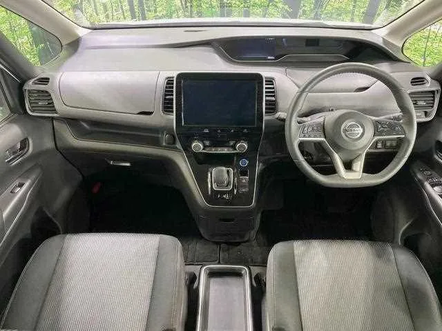 Nissan Serena 2022 — миниатюра 2