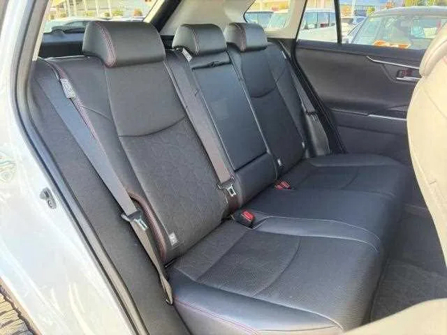 Toyota RAV4 2024 — миниатюра 5