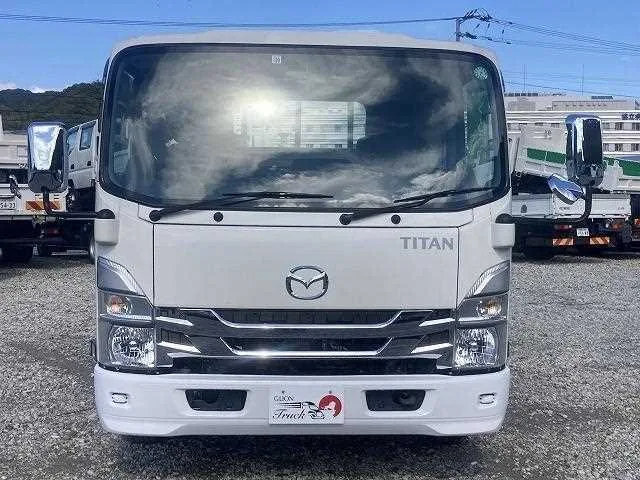 Mazda Titan 2022 — миниатюра 2