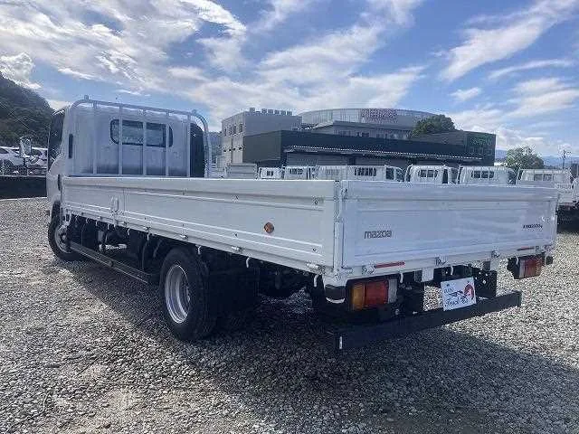 Mazda Titan 2022 — миниатюра 3