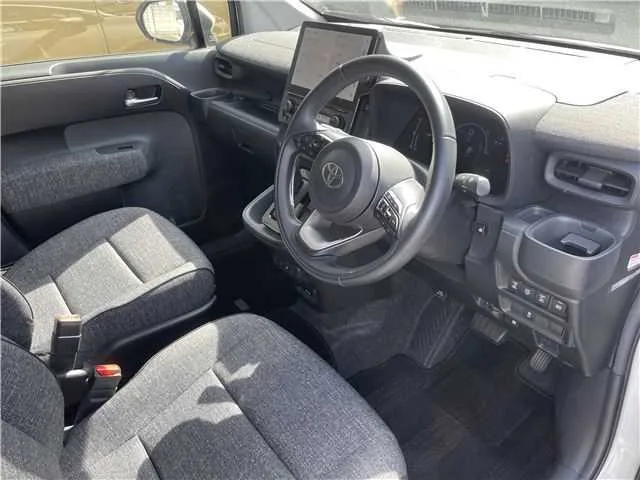 Toyota Sienta Hybrid Z7 2023 — миниатюра 4
