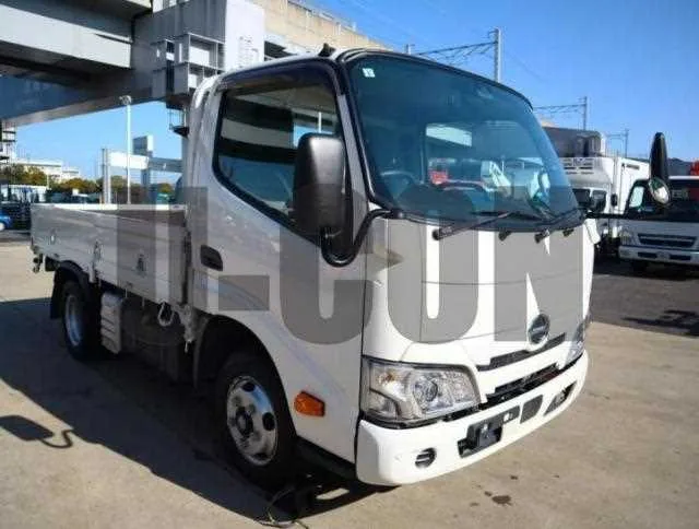 Hino Dutro 2023 — миниатюра 2