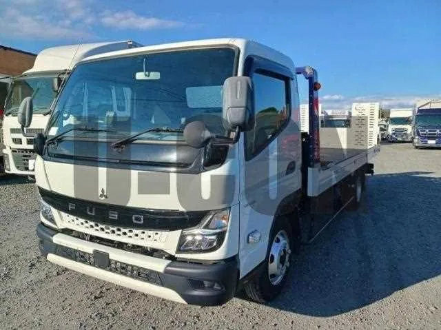 Mitsubishi Fuso Canter 2023 — фото 1, купить с доставкой в Москву
