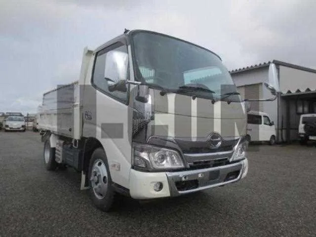 Hino Dutro 2023 — миниатюра 2