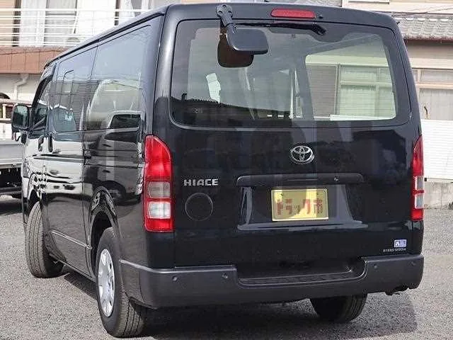 Toyota Hiace Van 2023 — миниатюра 2