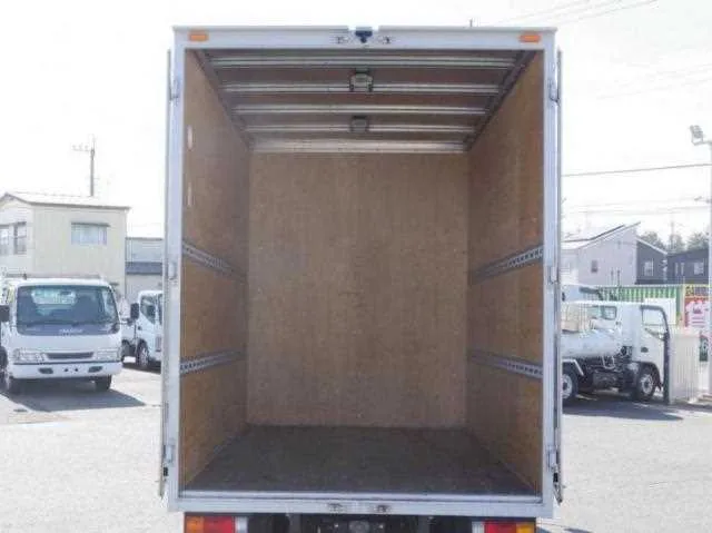 Mitsubishi Fuso Canter 2023 — миниатюра 5
