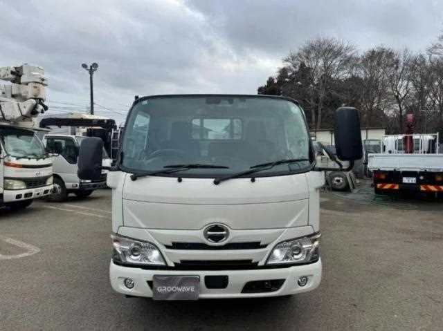 Hino Dutro 2024 — миниатюра 5
