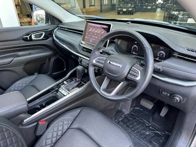 Jeep Commander 2025 — миниатюра 2