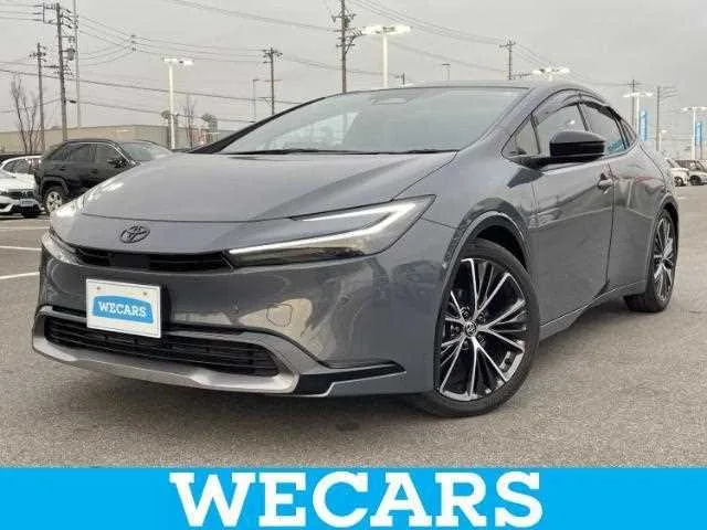 Toyota Prius Z 2024 — фото 1, купить с доставкой в Москву