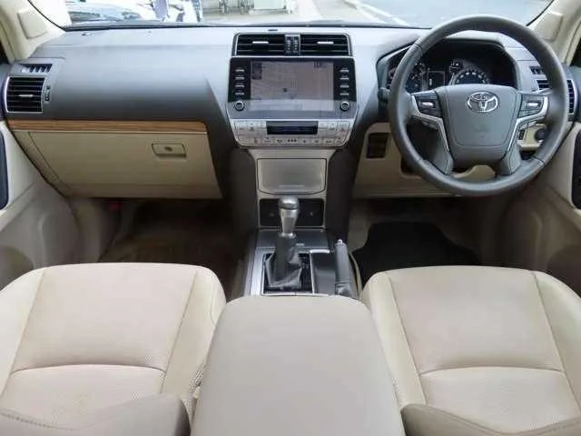 Toyota Land Cruiser Prado 2023 — миниатюра 3