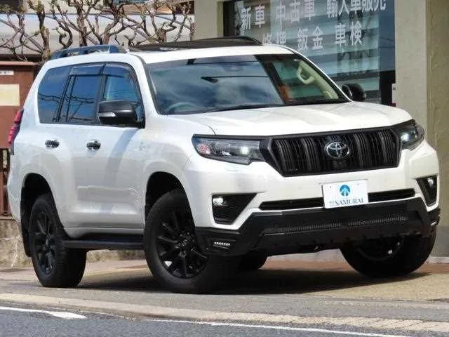 Toyota Land Cruiser Prado 2023 — фото 1, купить с доставкой в Москву