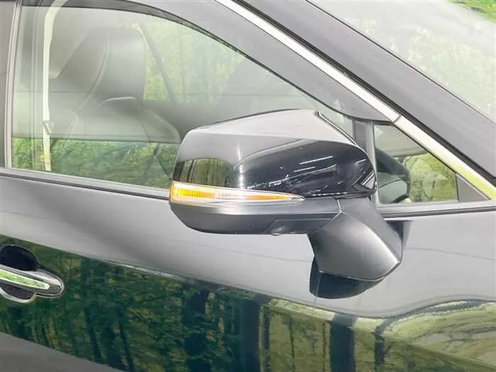 Toyota RAV4 2022 — миниатюра 3