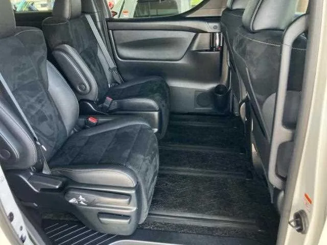 Toyota Alphard Hybrid 2022 — миниатюра 3