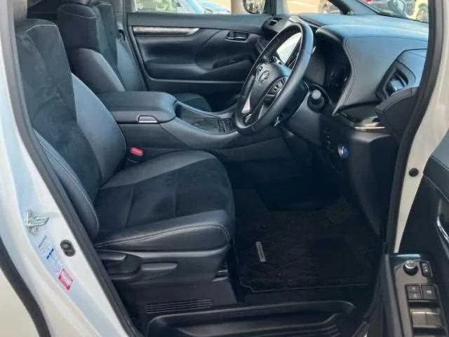 Toyota Alphard Hybrid 2022 — миниатюра 5