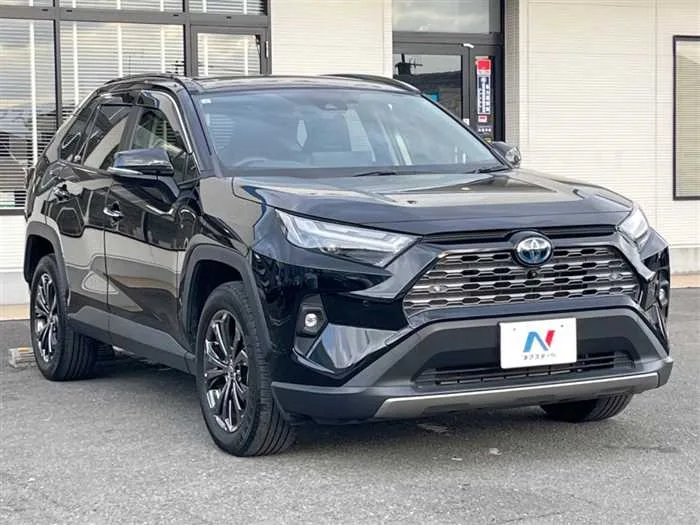 Toyota RAV4 2023 — миниатюра 3