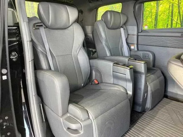 Toyota Alphard Hybrid 2025 — миниатюра 4