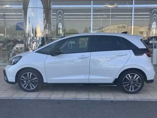 Honda Fit Hybrid 2023 — миниатюра 2