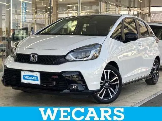 Honda Fit Hybrid 2023 — фото 1, купить с доставкой в Москву