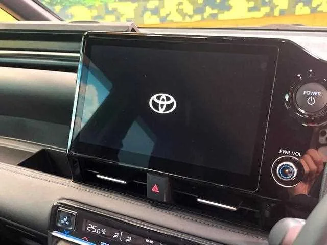 Toyota Voxy 2025 — миниатюра 3