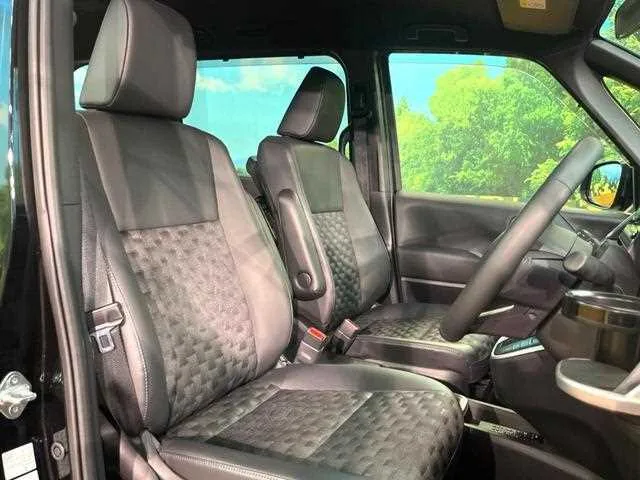 Toyota Voxy 2025 — миниатюра 5