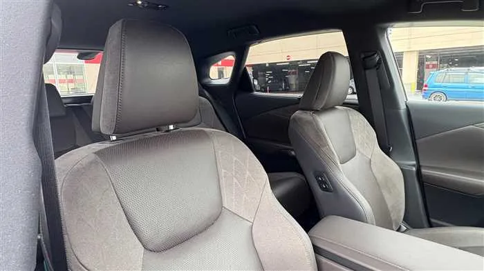 Lexus RX 450h+ L 2023 — миниатюра 3