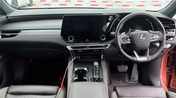 Lexus RX 450h+ L 2023 — миниатюра 5