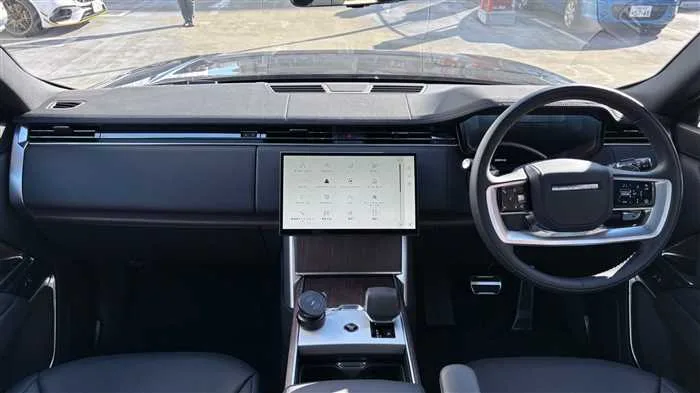 Land Rover Range Rover SE D300 2024 — миниатюра 5