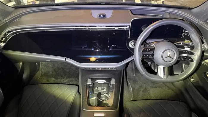 Mercedes-Benz E-Class E220d AMG 2024 — миниатюра 3