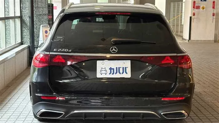 Mercedes-Benz E-Class E220d AMG 2024 — миниатюра 5