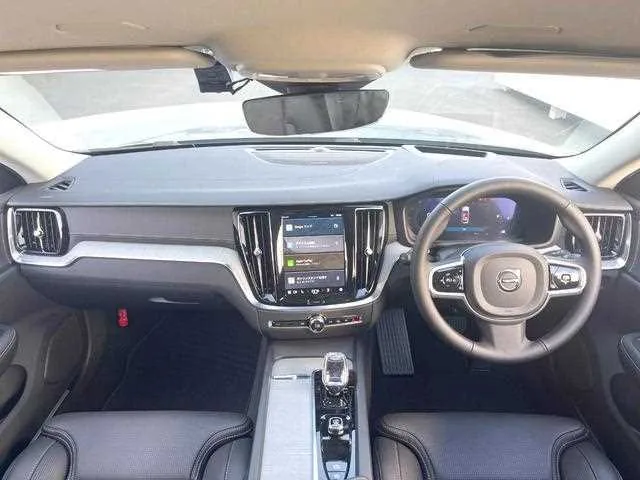 Volvo V60 2025 — миниатюра 2