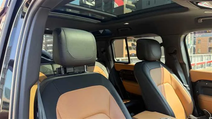 Land Rover Defender 110 X HSE D300 2024 — миниатюра 3