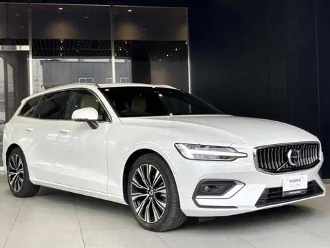 Volvo V60 2025 купить в Москве