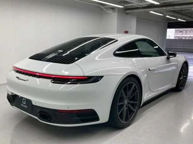 Porsche 911 2023 — миниатюра 4