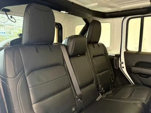 Jeep Wrangler 2024 — миниатюра 5