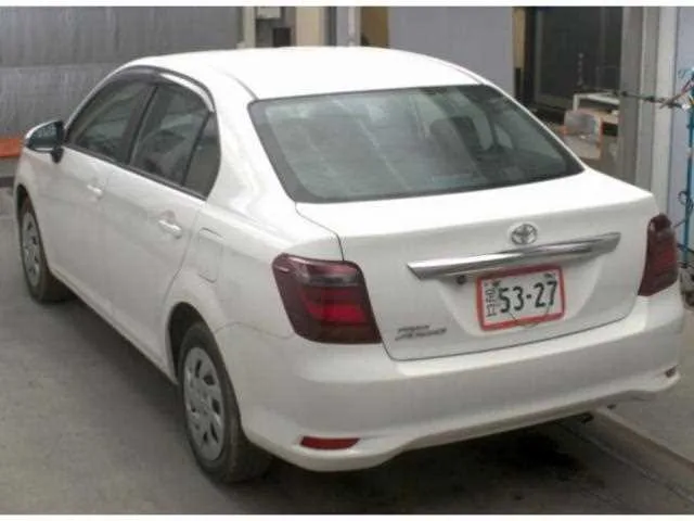 Toyota Corolla Axio 2022 — миниатюра 2