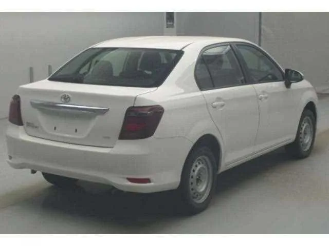 Toyota Corolla Axio 2023 — миниатюра 2
