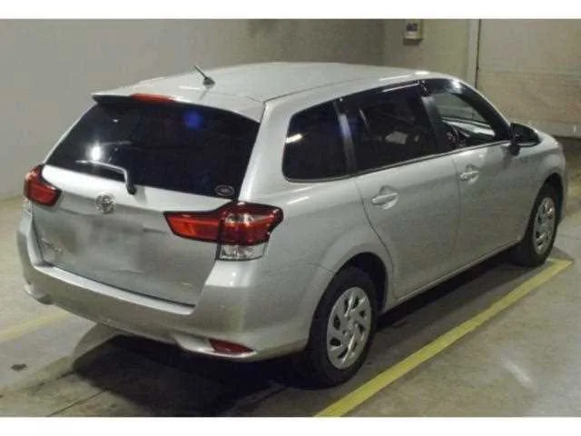 Toyota Corolla Fielder 2023 — миниатюра 2