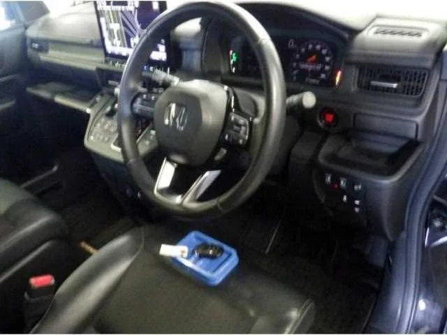 Honda Step WGN 2023 — миниатюра 3