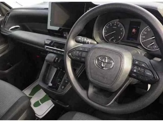 Toyota Noah 2024 — миниатюра 3